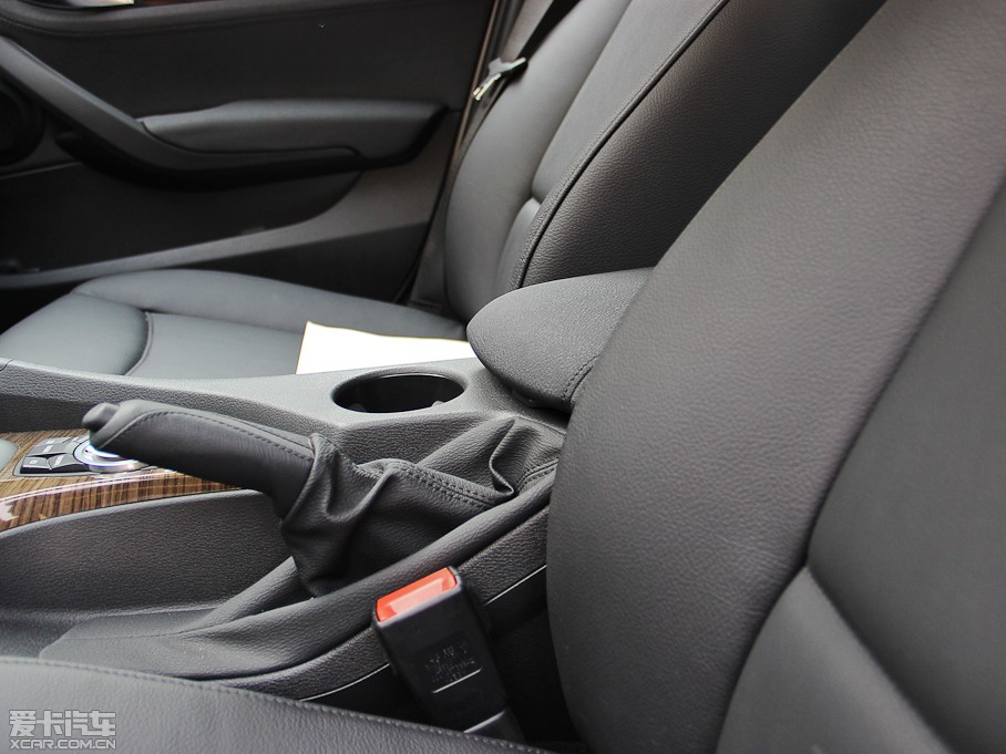 2013RX1 xDrive 28i XOӋb