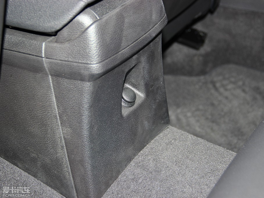 2013RX1 xDrive 28i XOӋb