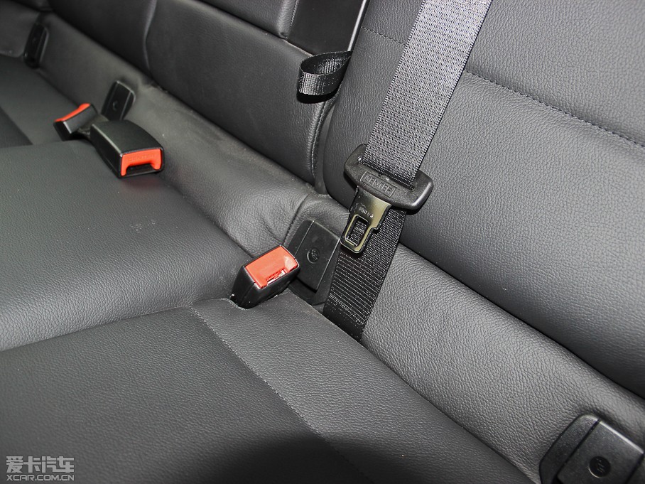 2013RX1 xDrive 28i XOӋb