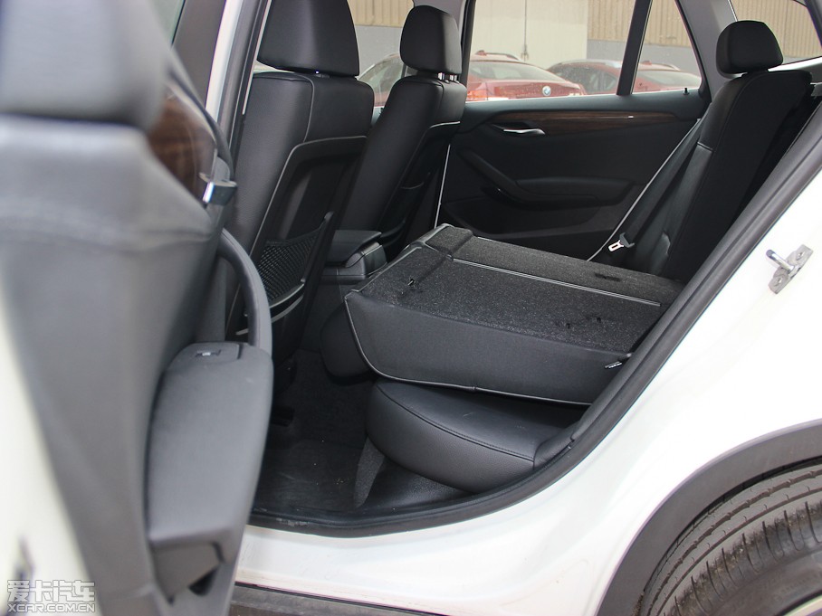 2013RX1 xDrive 28i XOӋb