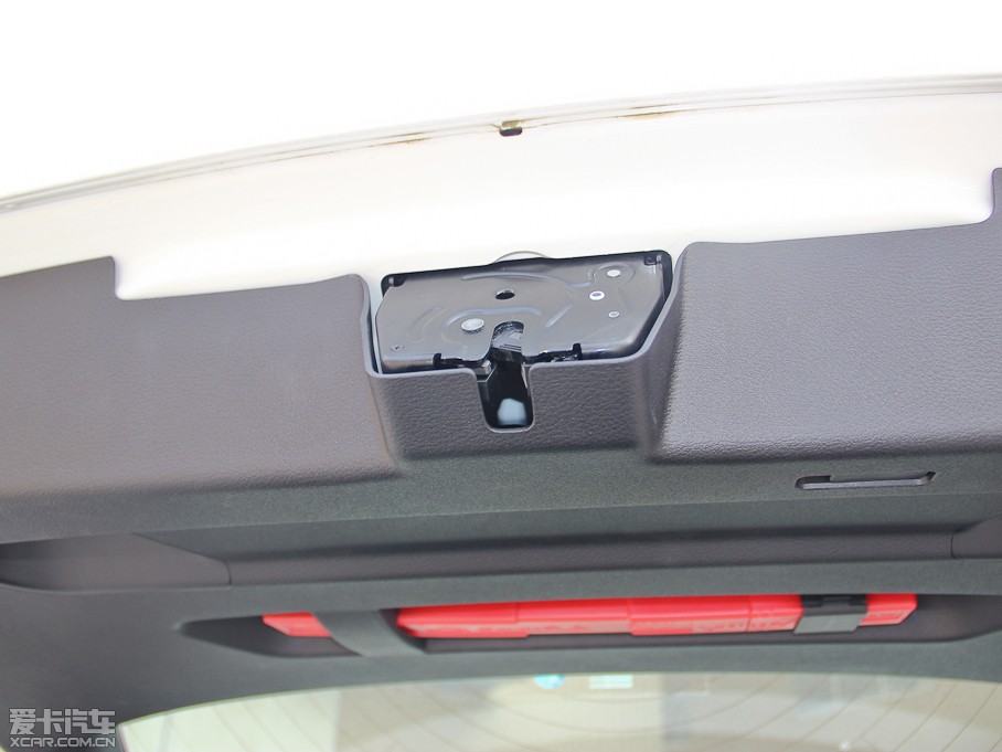 2013RX1 xDrive 28i XOӋb