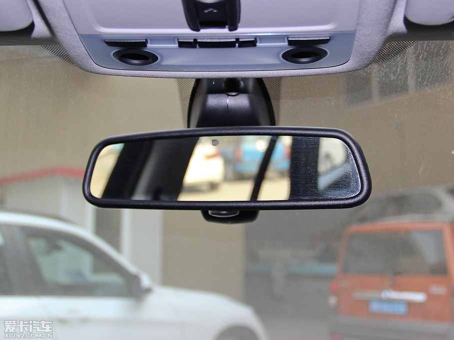 2013RX1 xDrive 28i XOӋb