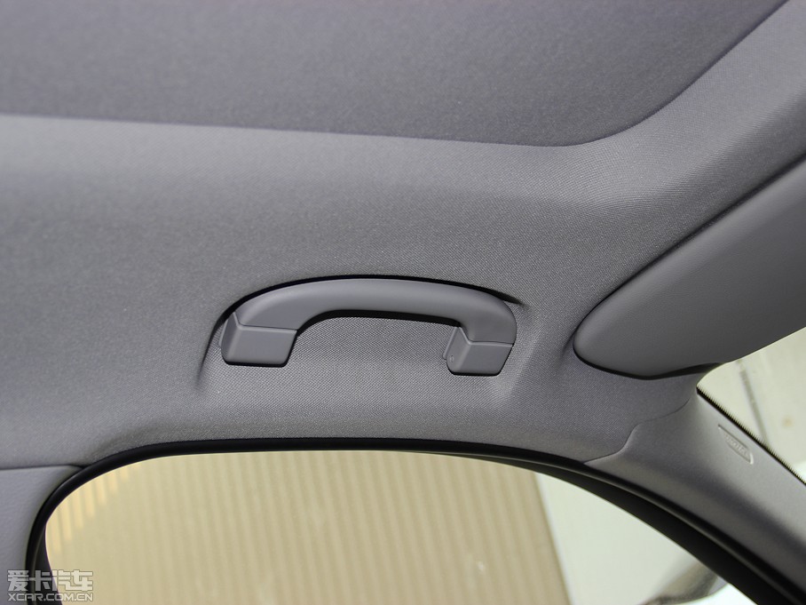 2013RX1 xDrive 28i XOӋb