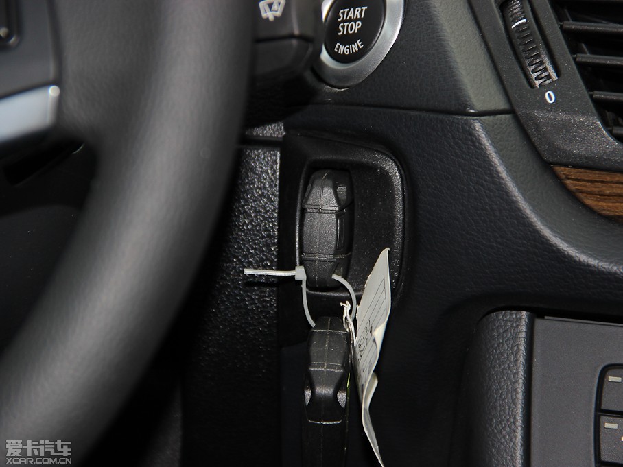 2013RX1 xDrive 28i XOӋb