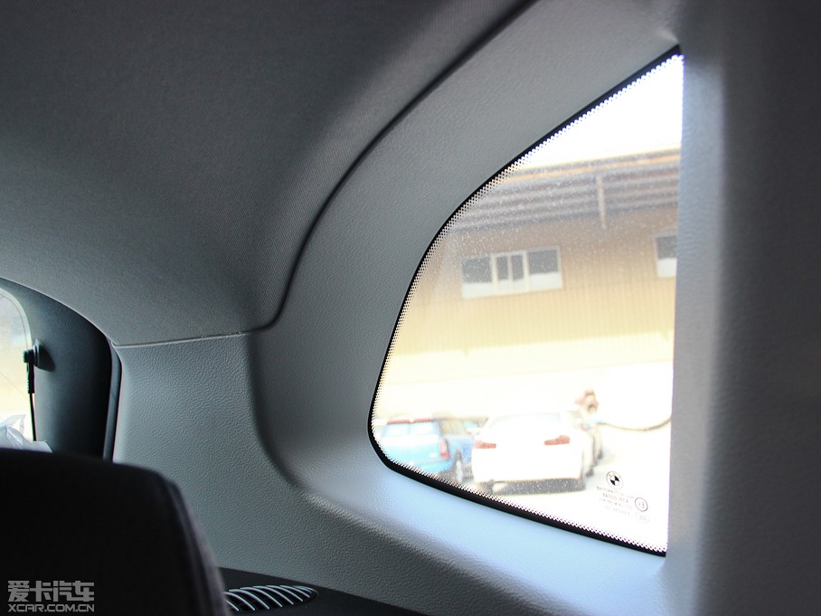 2013RX1 xDrive 28i XOӋb