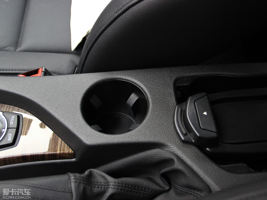 2013RX1 xDrive 28i XOӋb