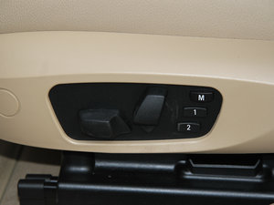 2013sDrive 18i I(lng) {{(dio)(ji)