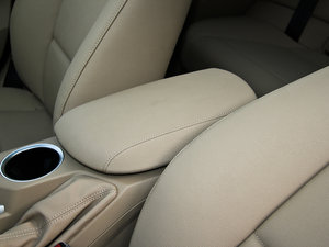 2013sDrive 18i I(lng) 