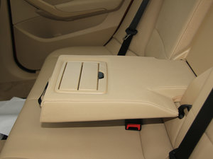 2013sDrive 18i I(lng) 