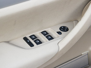 2013sDrive 18i I {܇ƅ^	