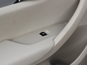 2013sDrive 18i I п؅^