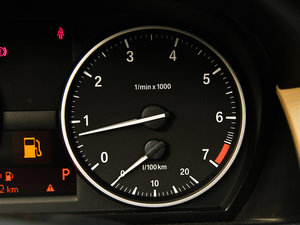 2013sDrive 18i I п؅^