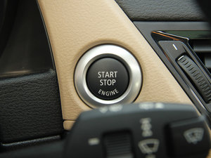 2013sDrive 18i I(lng) п؅^(q)