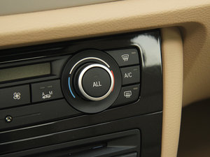 2013sDrive 18i I(lng) п؅^(q)