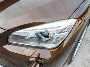 2013xDrive 20i XOӋb (ji)^