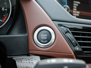 2013xDrive 20i XOӋb п؅^