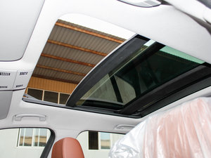 2013xDrive 20i XOӋb g