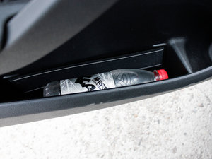 2013xDrive 20i XOӋb g