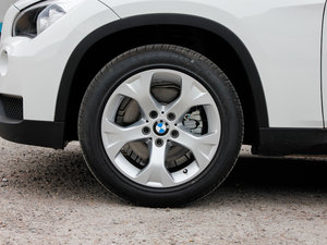 2013sDrive 18i r (ji)^