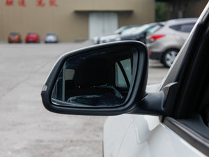 2013sDrive 18i r (ji)^