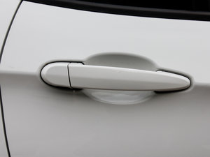 2013款sDrive 18i 时尚型 细节外观