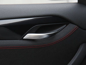 2013sDrive 20i \OӋb g