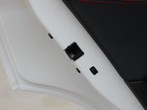 2013sDrive 20i \OӋb g