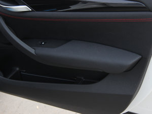 2013sDrive 20i \OӋb g