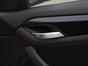 2013sDrive 20i \OӋb g