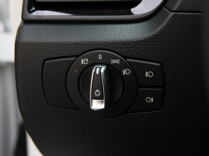 2013sDrive 20i \OӋb п؅^