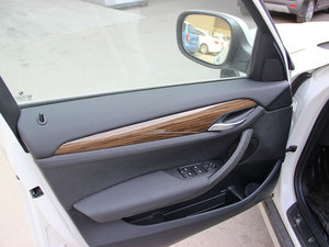 2013xDrive 28i XOӋb g