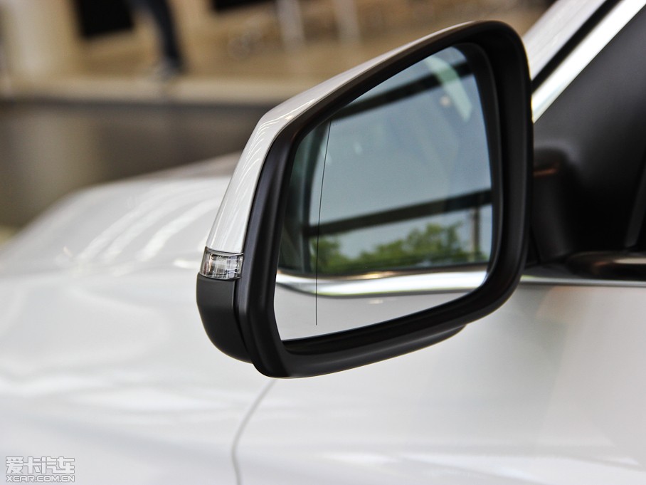 2014R5ϵ 535Li I(lng)