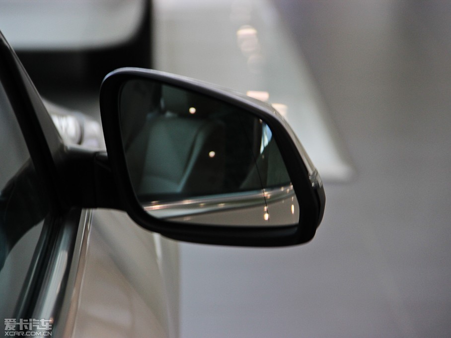 2014R5ϵ 535Li I(lng)