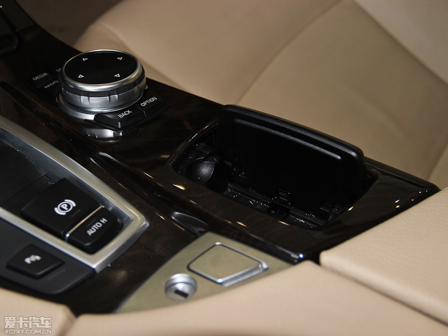 2014R5ϵ 535Li I(lng)