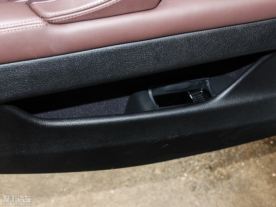 2014R5ϵ 528Li xDrive AOӋb