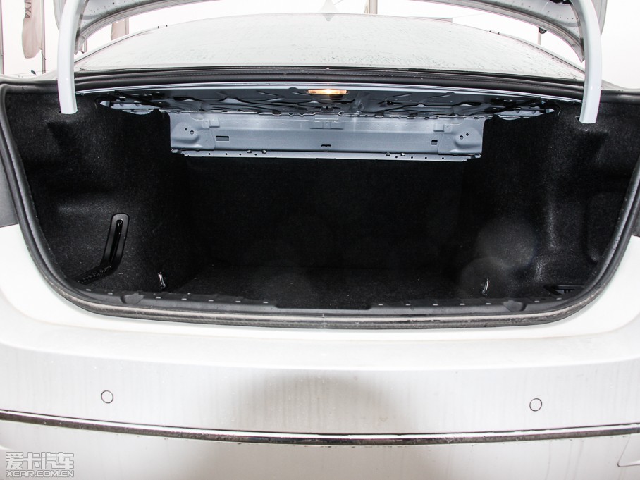 2014R5ϵ 528Li xDrive AOӋb