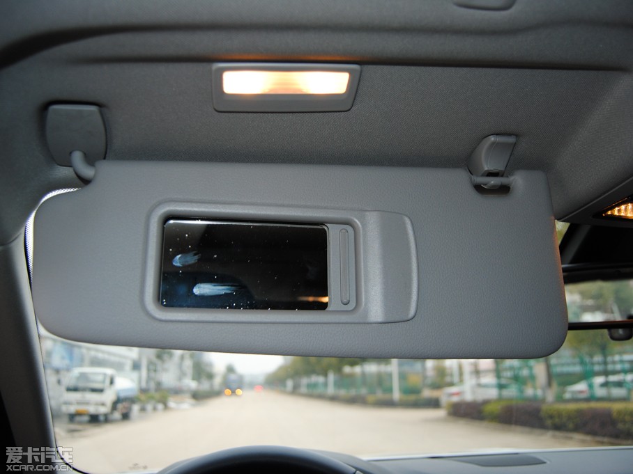 2014R5ϵ 528Li xDrive LOӋb