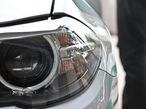 2014528Li xDrive I ^