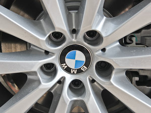 2014528Li xDrive I ^