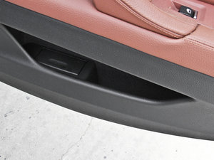 2014528Li xDrive I g