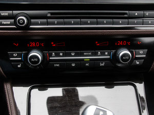 2014528Li xDrive AOӋb {{