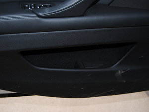 2014528Li xDrive LOӋb g