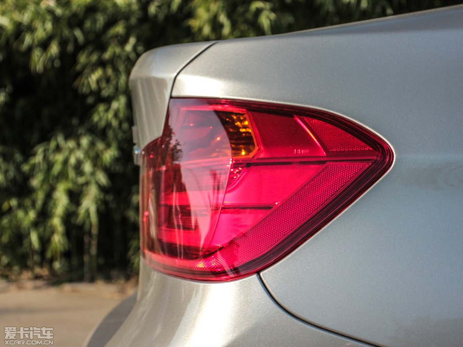 2014R3ϵ 320Li AOӋb