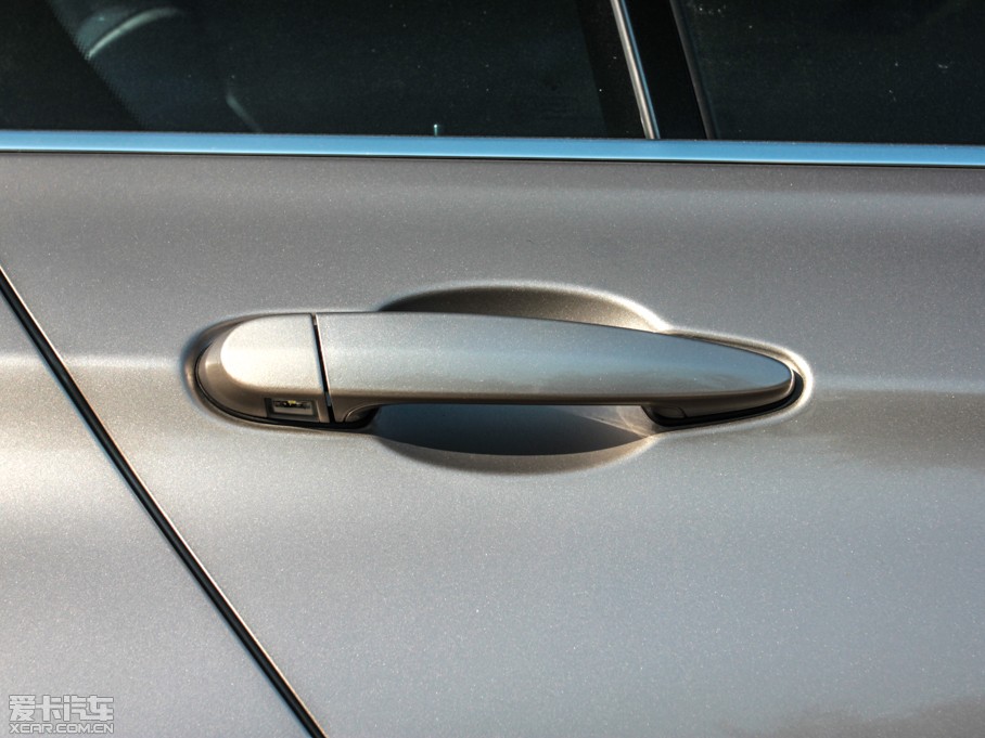 2014R3ϵ 320Li AOӋb