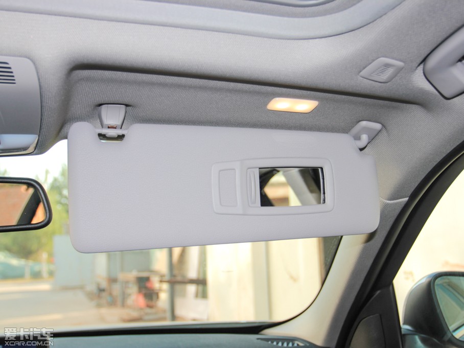 2014R3ϵ 320Li AOӋb