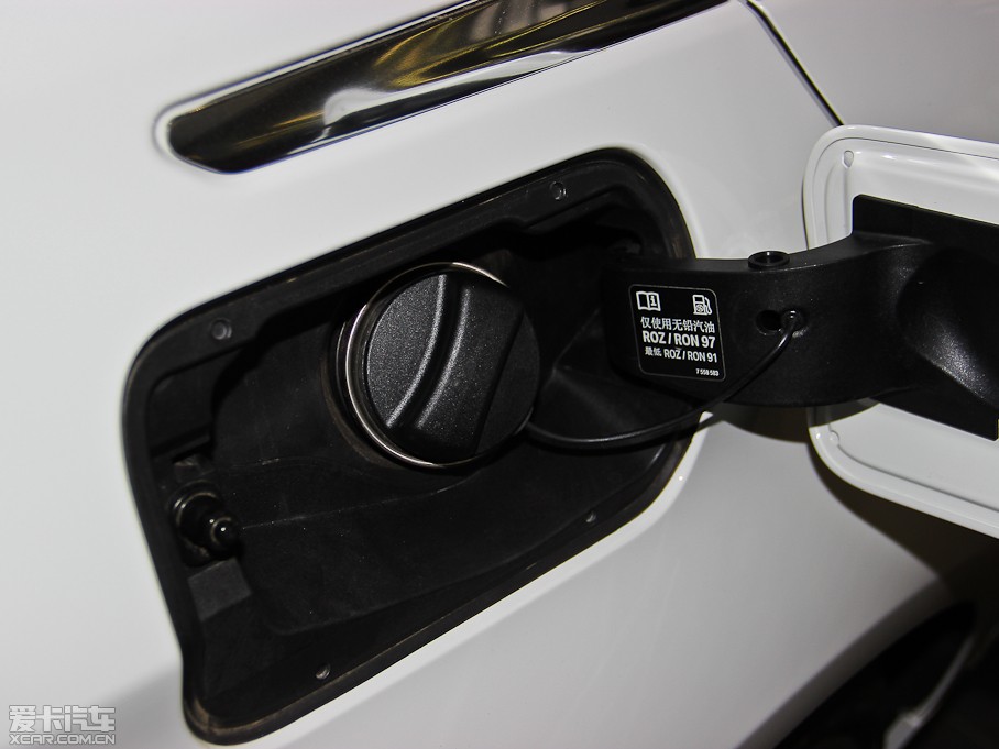 2014R3ϵ 328Li AOӋb