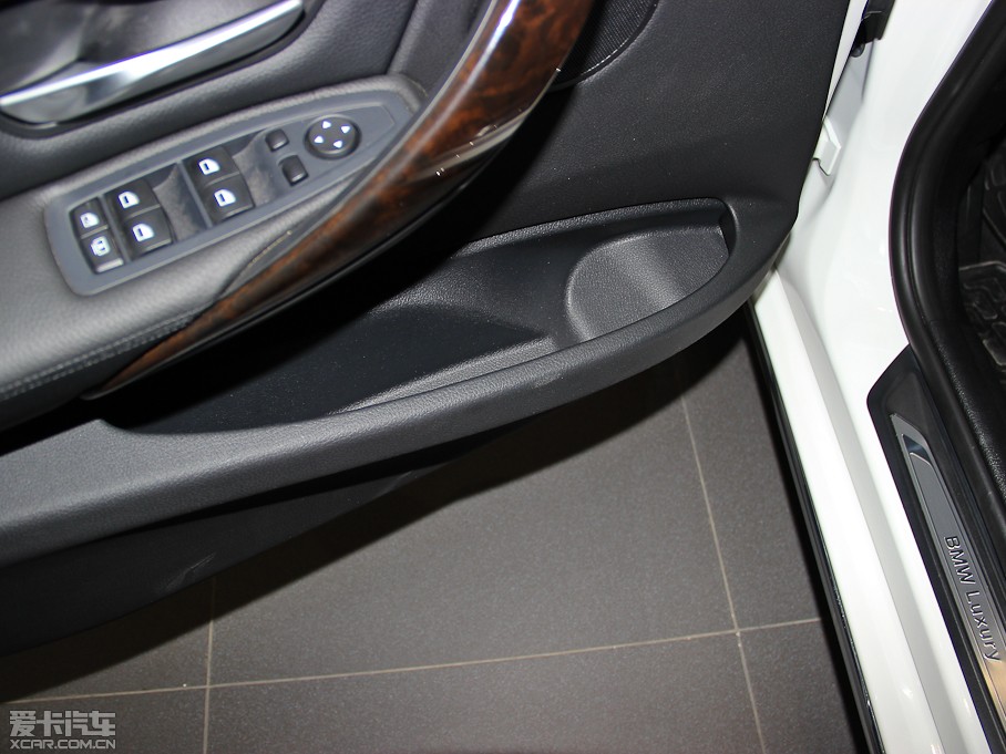 2014R3ϵ 328Li AOӋb