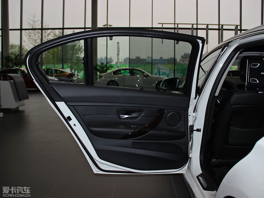 2014R3ϵ 328Li AOӋb