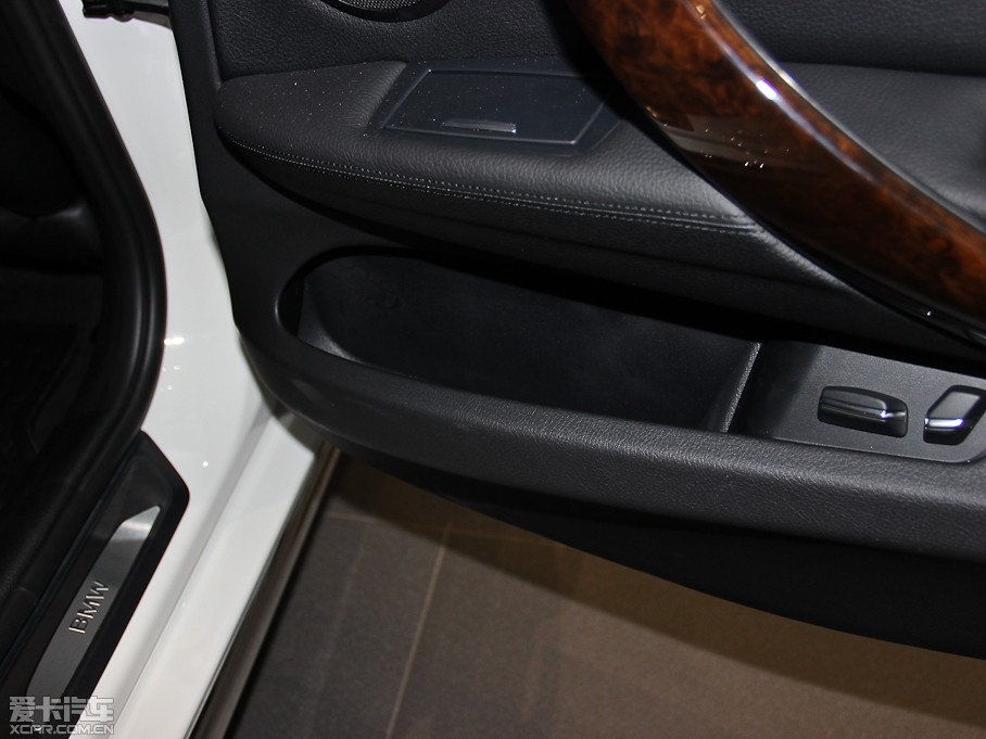 2014R3ϵ 328Li AOӋb