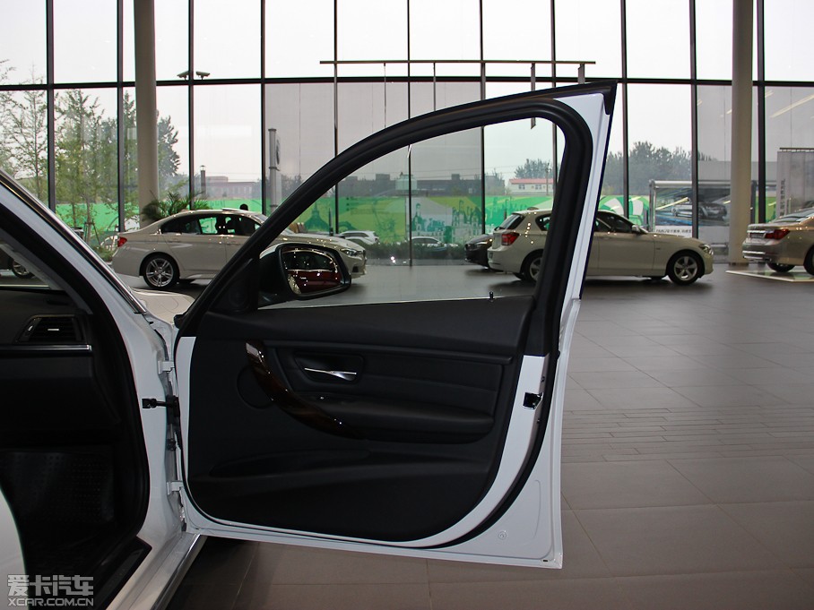 2014R3ϵ 328Li AOӋb